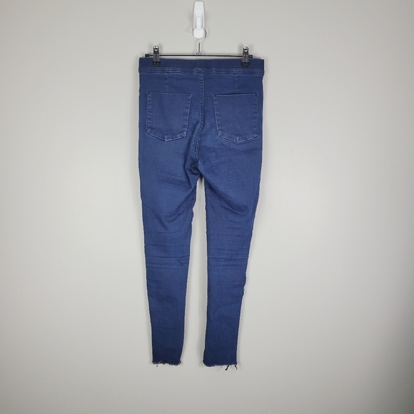 Free People High Rise Pull On Jegging Jeans. Size: 25 - Picture 4 of 6